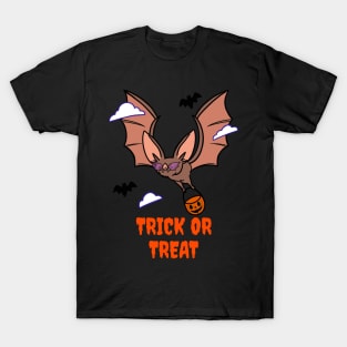 Trick Or Treat Bat Pumpkin Halloween Design T-Shirt